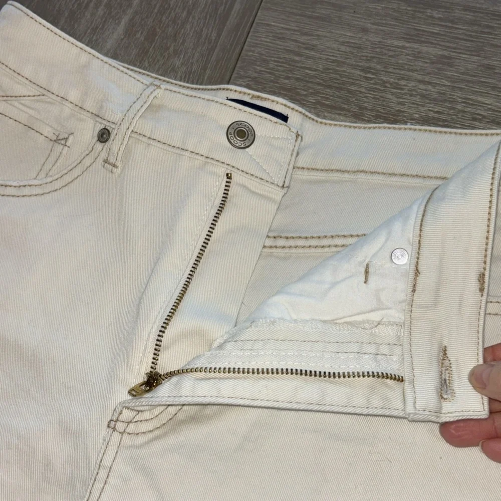 Scoop Cut Off Denim Shorts